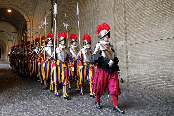 Vatican Museums Sistine Chapel & St. Peter's Basilica Private Exclusive Guide