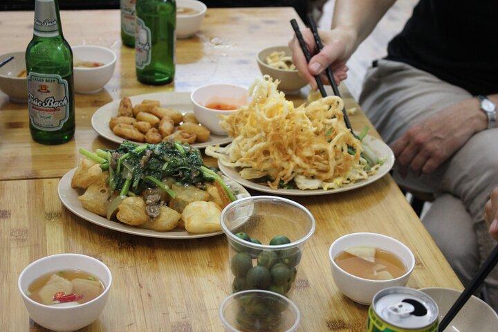 Hanoi Vespa Tours: Hanoi Vintage Vespa Food Tours