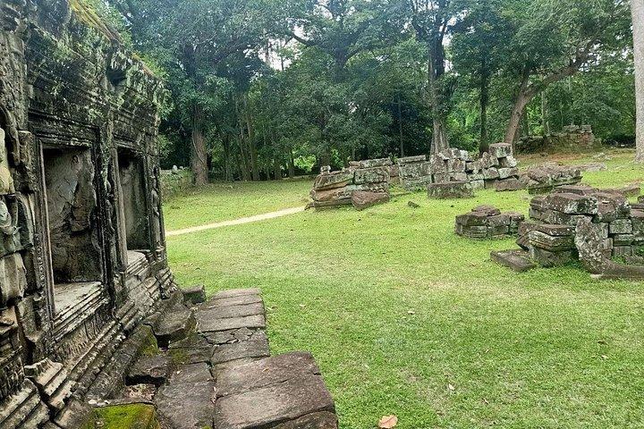 Private Angkor Sunrise Guided Tour
