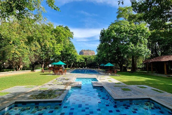 Sri Lanka Sightseeing - Private Transport: Customizable