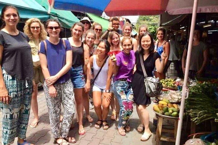 Kochabendkurs Chiang Mai Besuchen Sie den Bio-Garten und -Markt