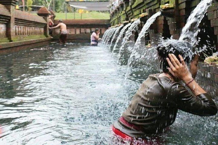 バリ スピリチュアル ジャーニー - 食べて、祈って、恋をするツアー (プライベート & オールインクルーシブ)