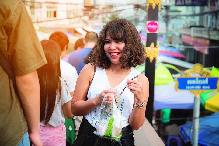 Amphawa Boat Ride & Railway Market : Tour privado de varios idiomas