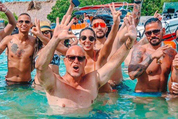 Tour delle cinque isole Premium di un'intera giornata a Cartagena