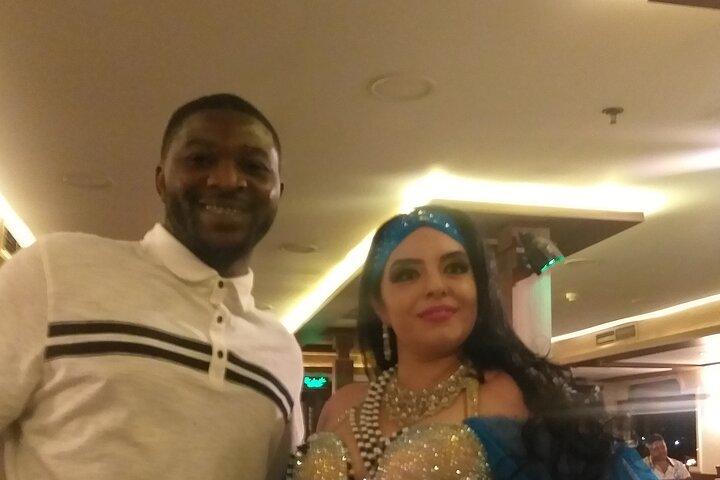 Cairo Nile Dinner Cruise com Belly Dancing e Transferência de Hotel