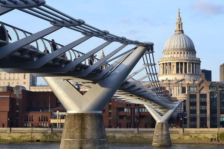 クラシックな旅程でのロンドンの 4 時間プライベート ガイド ツアー