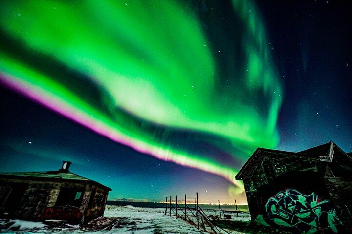 Excursion en petit groupe en 4x4 Reykjavik Northern Lights avec photographe