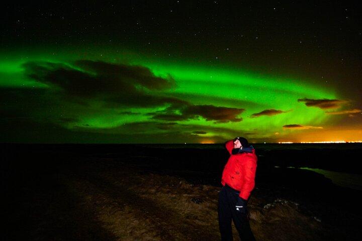 Excursion en petit groupe en 4x4 Reykjavik Northern Lights avec photographe