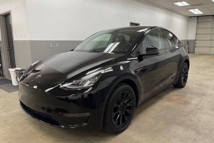 Private SUV Tour by 100% Electric Tesla