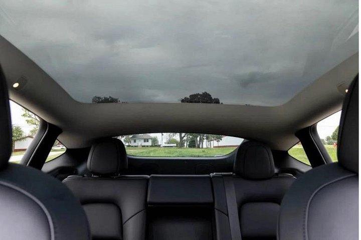 Private SUV Tour by 100% Electric Tesla