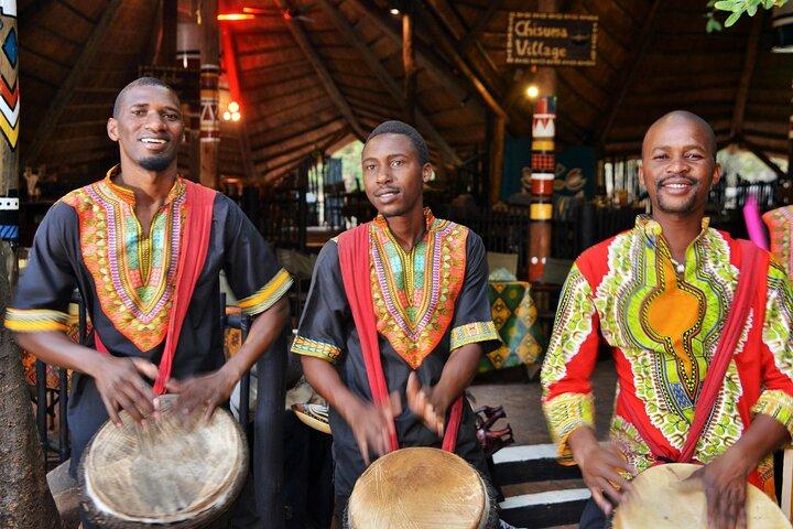 Victoria Falls Boma Dinner Dance Drum Show Esperienza