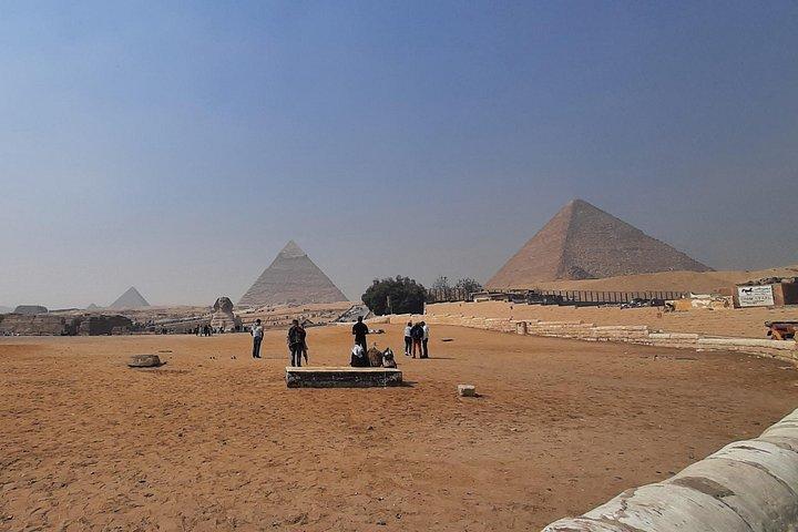 private day tour giza pyramids & Gem