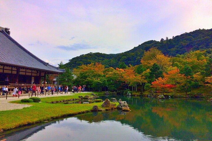 京都で必見の金閣寺と竹林の半日プライベート ツアー