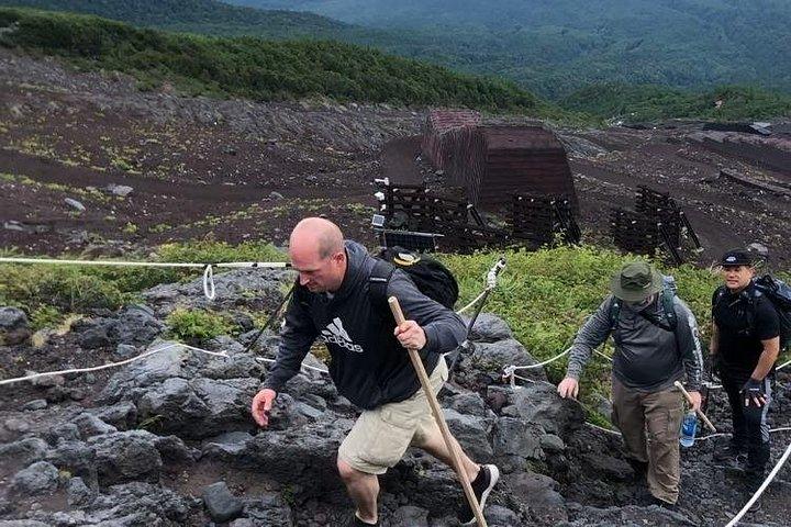 富士山トレッキング1日ツアー（自家用車で山頂まで）