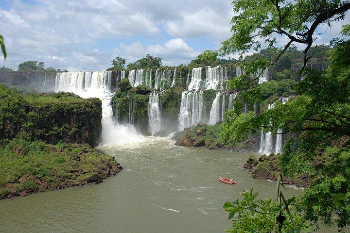 3日間のイグアスの滝の冒険：ブラジルとアルゼンチン