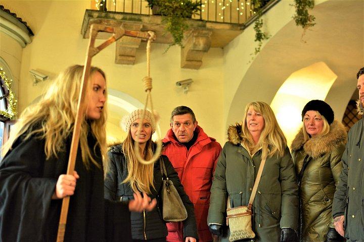 Ghosts, Legends, Medieval Underground e Dungeon Tour de Praga
