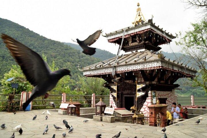 5時間のポカラ:湖、博物館、洞窟、滝、パゴダヒル