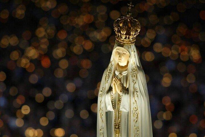 Fuld dag privat tur: Fátima Sanctuary, Batalha, Nazaré, Óbidos