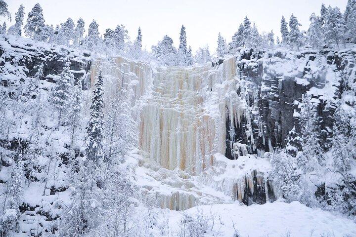 Cascate ghiacciate del Korouoma Canyon