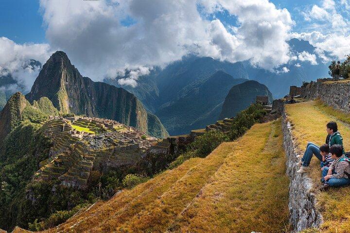 Full Day Guided Tour in Machu Picchu