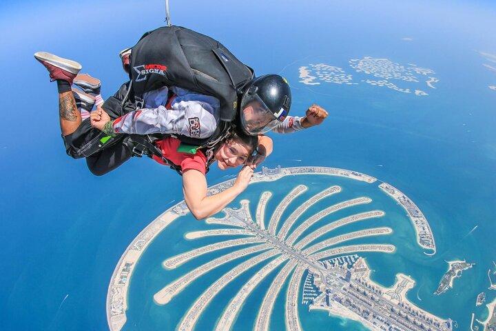Dubai Skydive Tandem Over The Palm inklusive overførsler