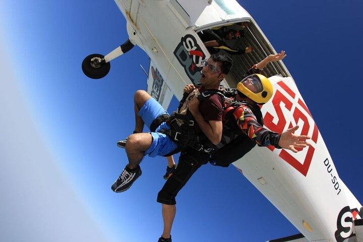 Dubai Skydive Tandem Over The Palm inklusive overførsler