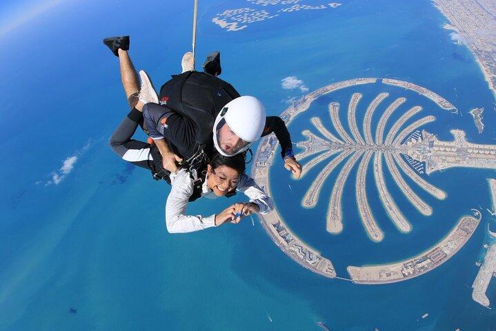 Dubai Skydive Tandem Over The Palm inklusive overførsler
