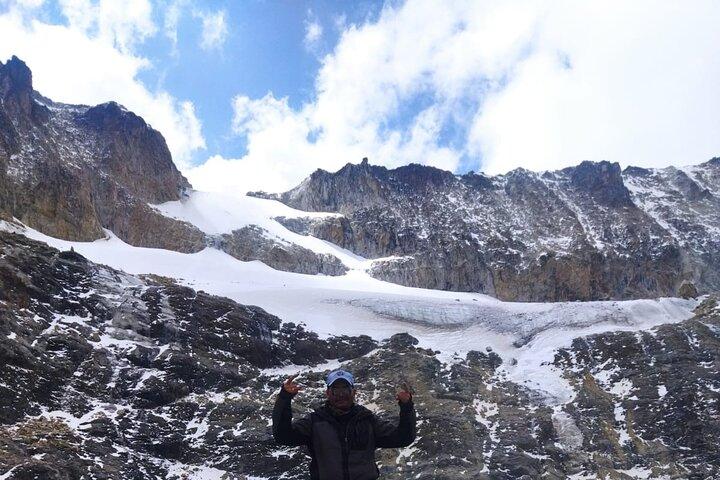 Cerro Charquini 5.390 msnm La Paz