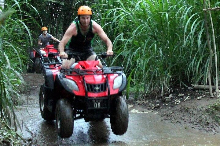 バリ島クバーアドベンチャーがウブドに建設した「Bali Tunnel Quad Bike ATV」
