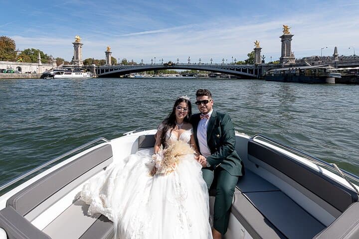 Private Cruise to Discover Paris