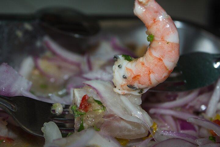リマで最高のペルー料理バイク ツアー