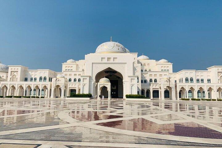Abu Dhabi Tour Grand Mosque Emirates Palace Heritage Village
