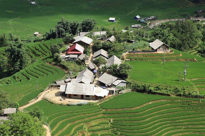 Sapa Trekking Tour di 3 giorni (1 notte in bungalow, 1 notte in hotel)