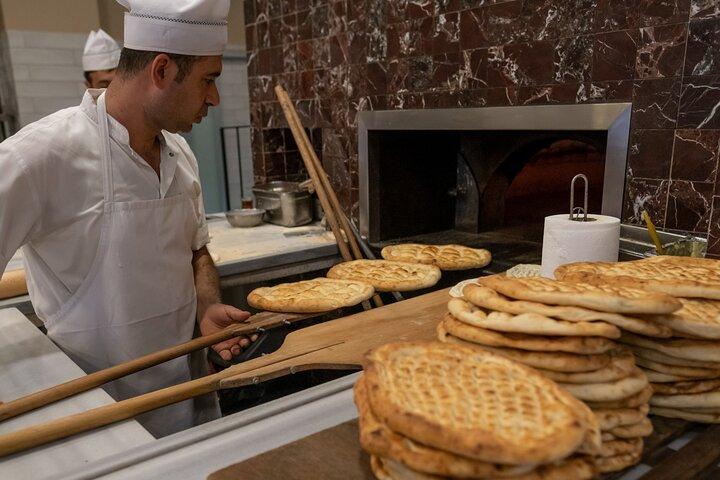 Istanbul Taste of Two Continents Food Tour - Mercado de Spice e Ferry