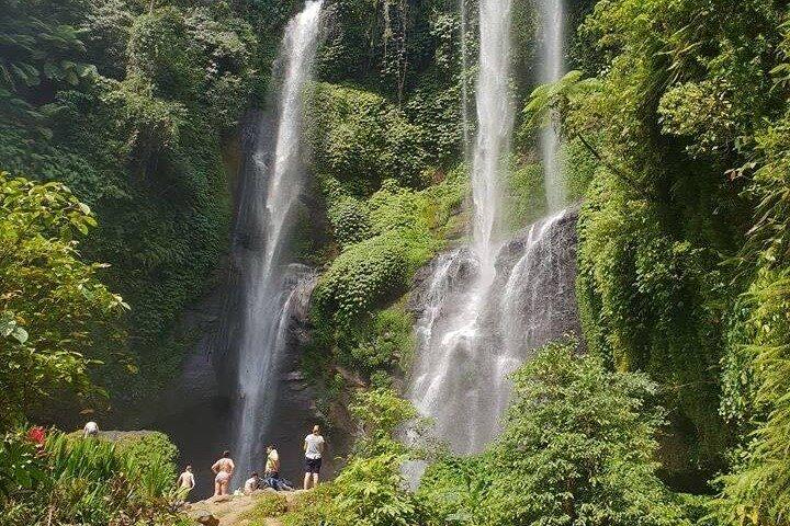 Visite de la cascade de Bali