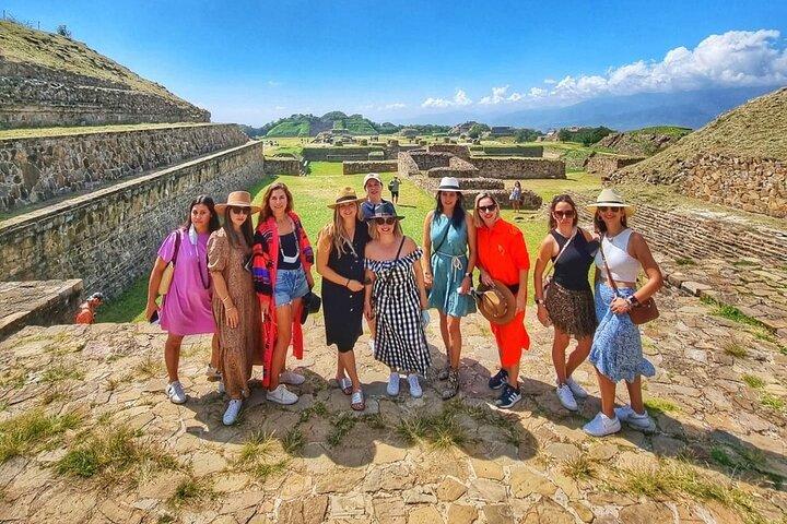 Tur: Monte Albán, Hierve el Agua, Teotitlán del Valle og Mezcal