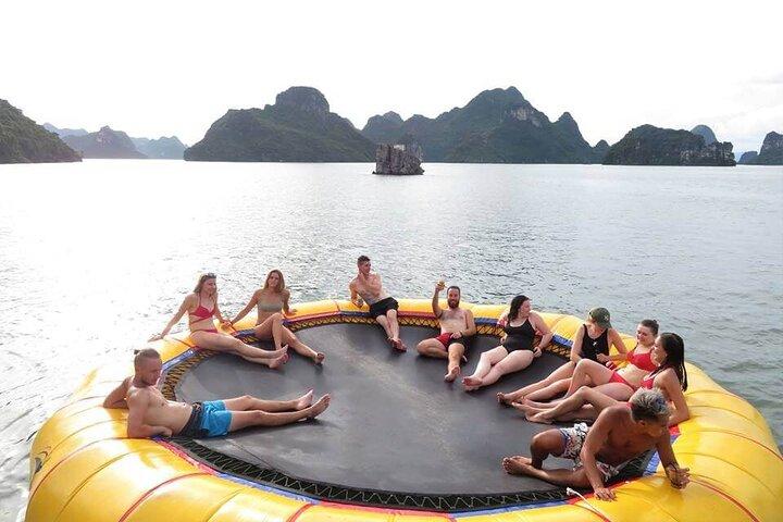 Halong-Partykreuzfahrt und Freiheitsinsel 3 Tage/2 Nächte ab Hanoi