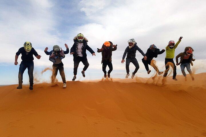 Tour nel deserto di 4 giorni con esperienza Glamping di 2 notti: il meglio per gli amanti del deserto