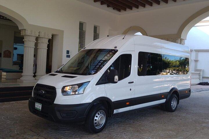 Ida y vuelta Transfer aeropuerto privado a Playa del Carmen Tarifa Plana por vehículo