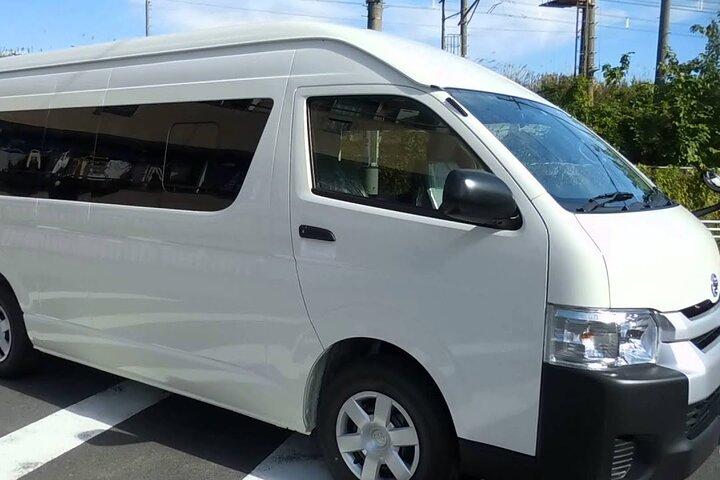 モンテゴ ベイのホテルからオーチョ リオスのホテルへのプライベート送迎
