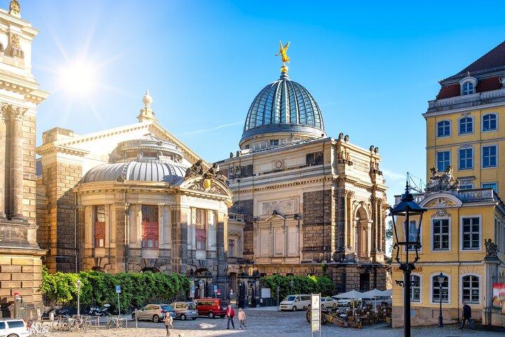 Praga al casco antiguo de Dresde, Zwinger y Frauenkirche en coche