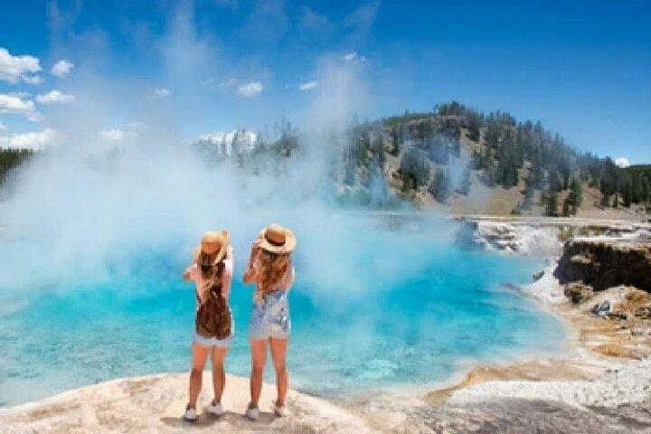 Van Jackson Hole: Yellowstone Old Faithful, watervallen en dagtour in het wild