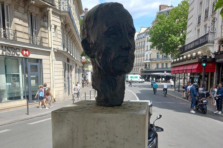 Chanson och musikalisk turné i Paris