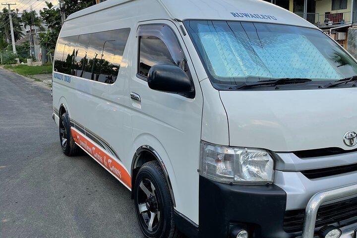 Dall'aeroporto di Nadi a tutti i resort delle isole Denarau (trasferimento privato)