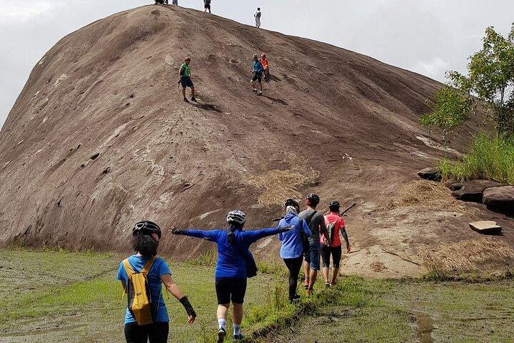 Tour de ciclismo de 2 dias pelo Parque Nacional Cat Tien