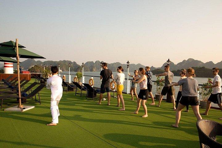 3-Day Ha Long Bay Luxury Cruise Meals-Cave-Kayak-Swimming