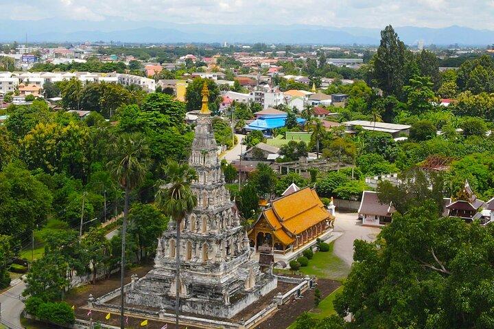 No.1 Chiang Mai: visite à vélo de 4 heures de la ville antique "Wiang Kum Kam"