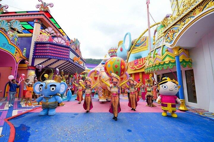 Spectacle éblouissant de Phuket: Carnival Magic Theme Park Experience