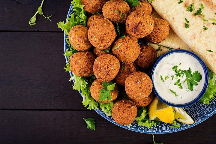 Private Cairo food tour & Great Food (Falafel, Shoarma & Koshari)