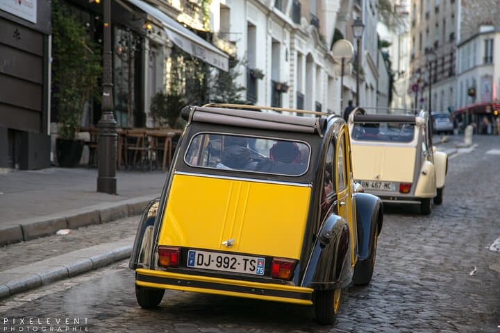 Discover Paris with a Local in his Unique Vintage Car
